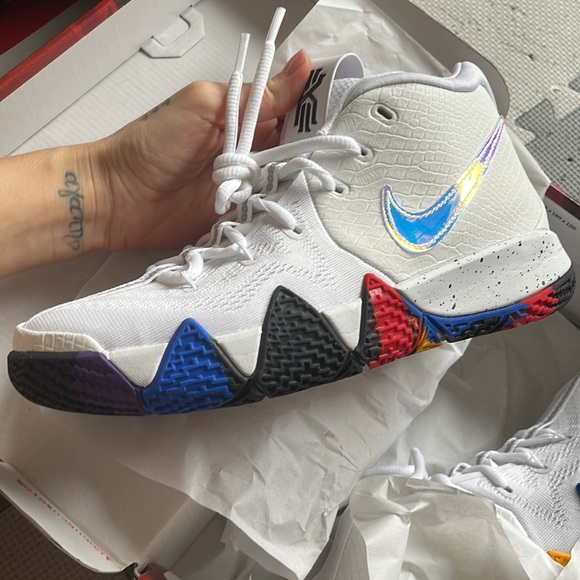 Brand new Kyrie 4 GS 4.5Y white / multicolour - Picture 4 of 8